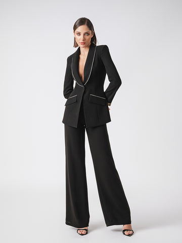 Suit set with contrast trim Suit set with contrast trim