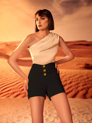 One - shoulder top and High - waisted short brim